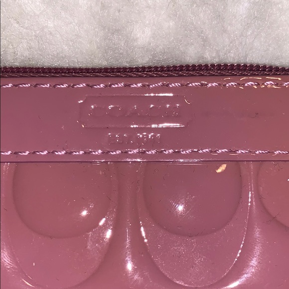 Coach wristlet - Picture 3 of 5